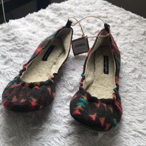 American Eagle flats